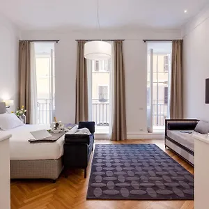 504 كورسو سويتس 3*, روما إيطاليا